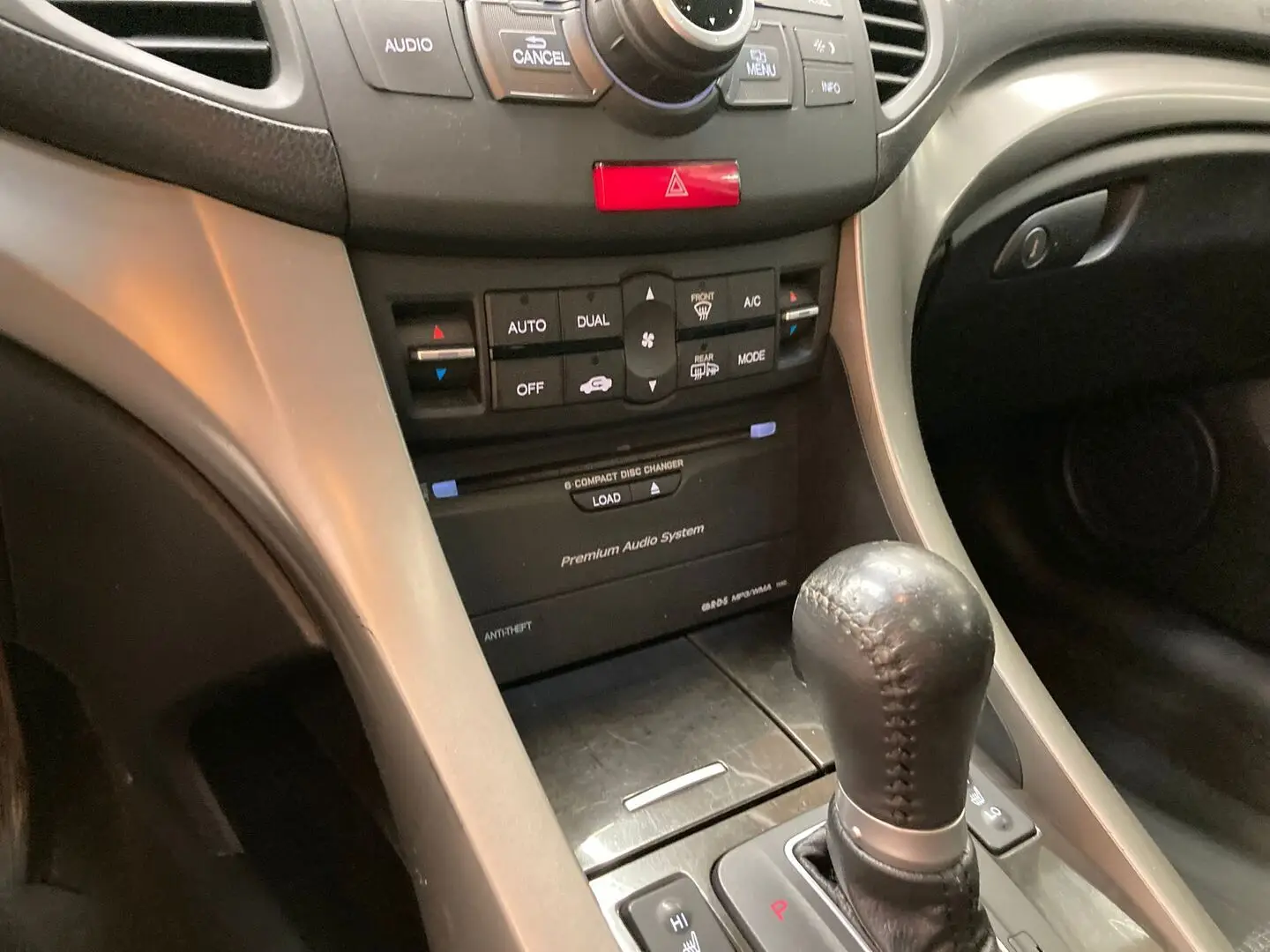 Car Image - 3AVPjGL5Y2rgipU4YsyaXO