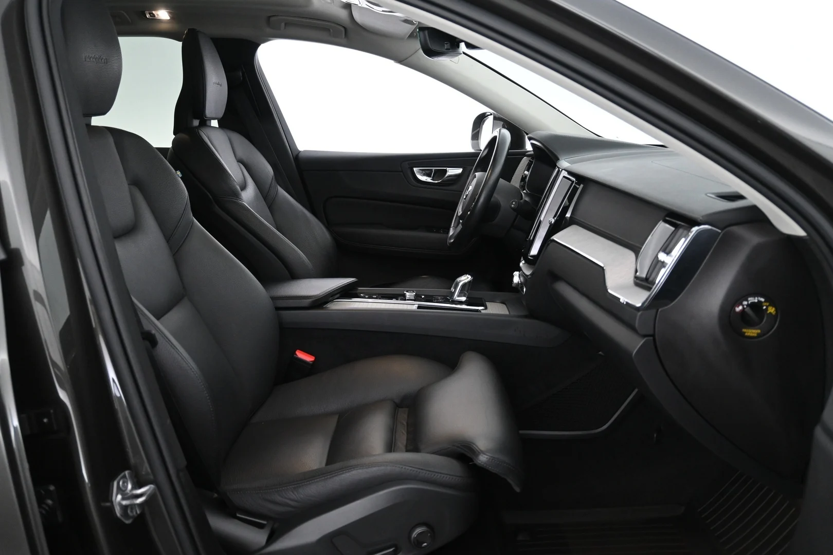 Car Image - 58VjdlnCMBxPGykfQ8peZU