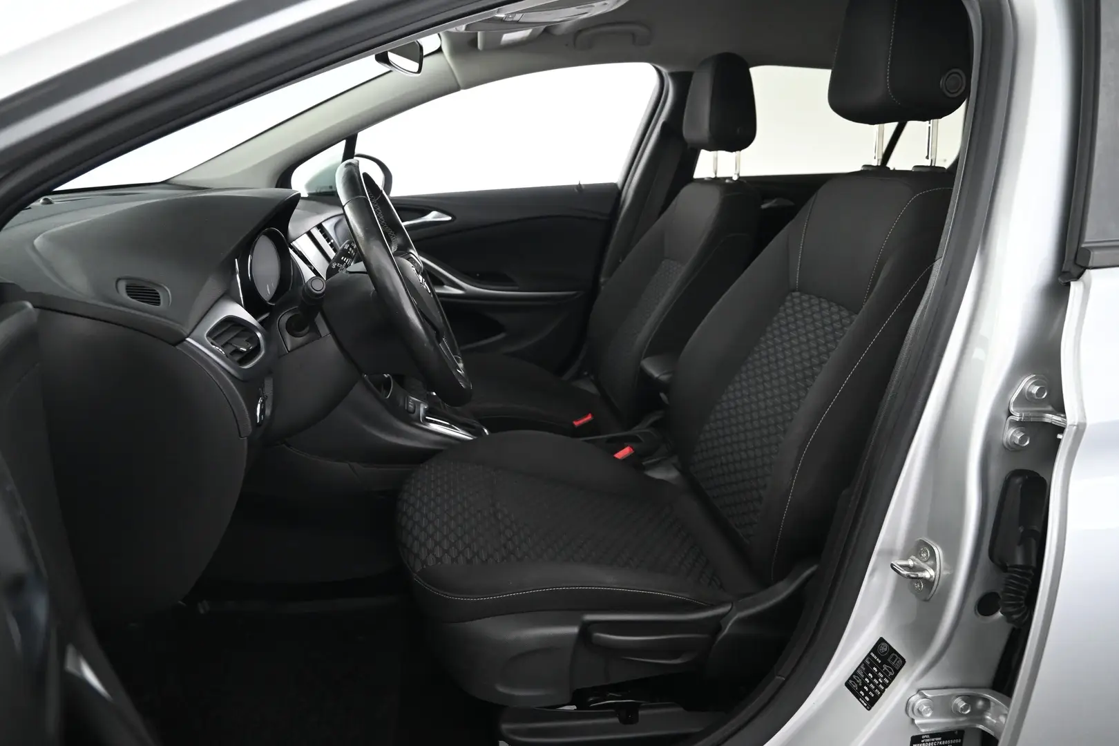 Car Image - 3oYq6ddriD2x0dT4IipkDe