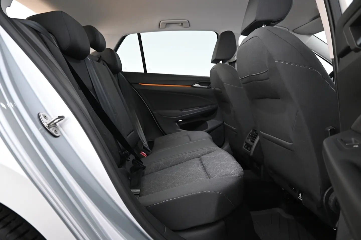 Car Image - 5pmd5VnyFREJ6jNsJHwIBt