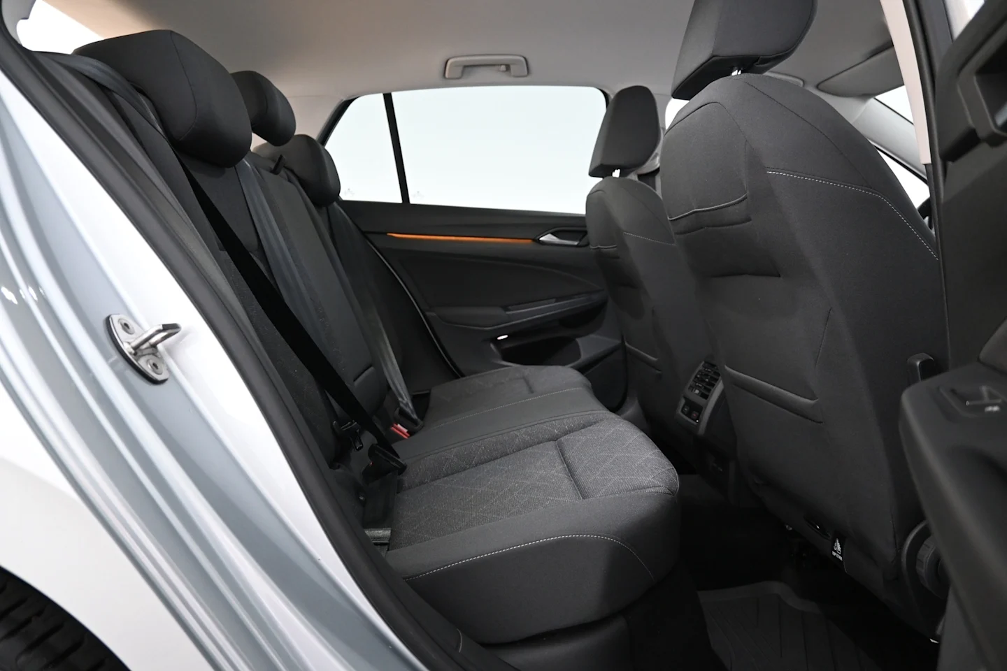 Car Image - 5pmd5VnyFREJ6jNsJHwIBt