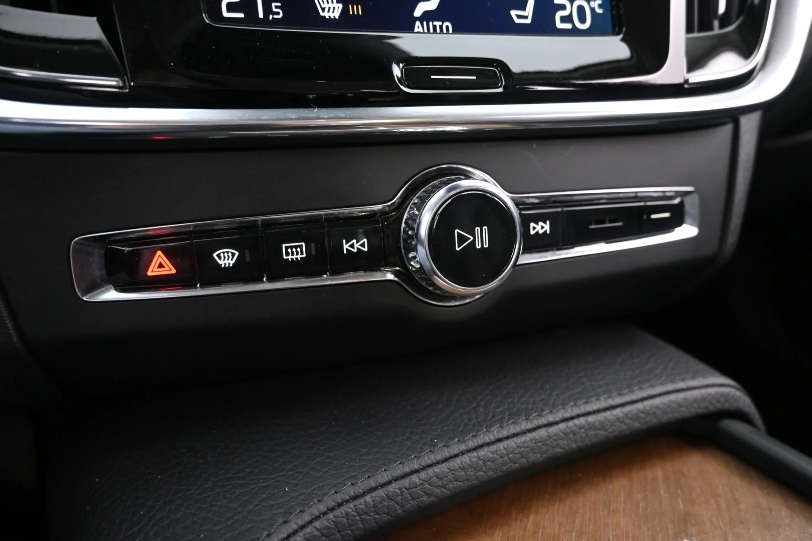 Car Image - 1HXbc7IJ7gsmC6kgWPE2Za
