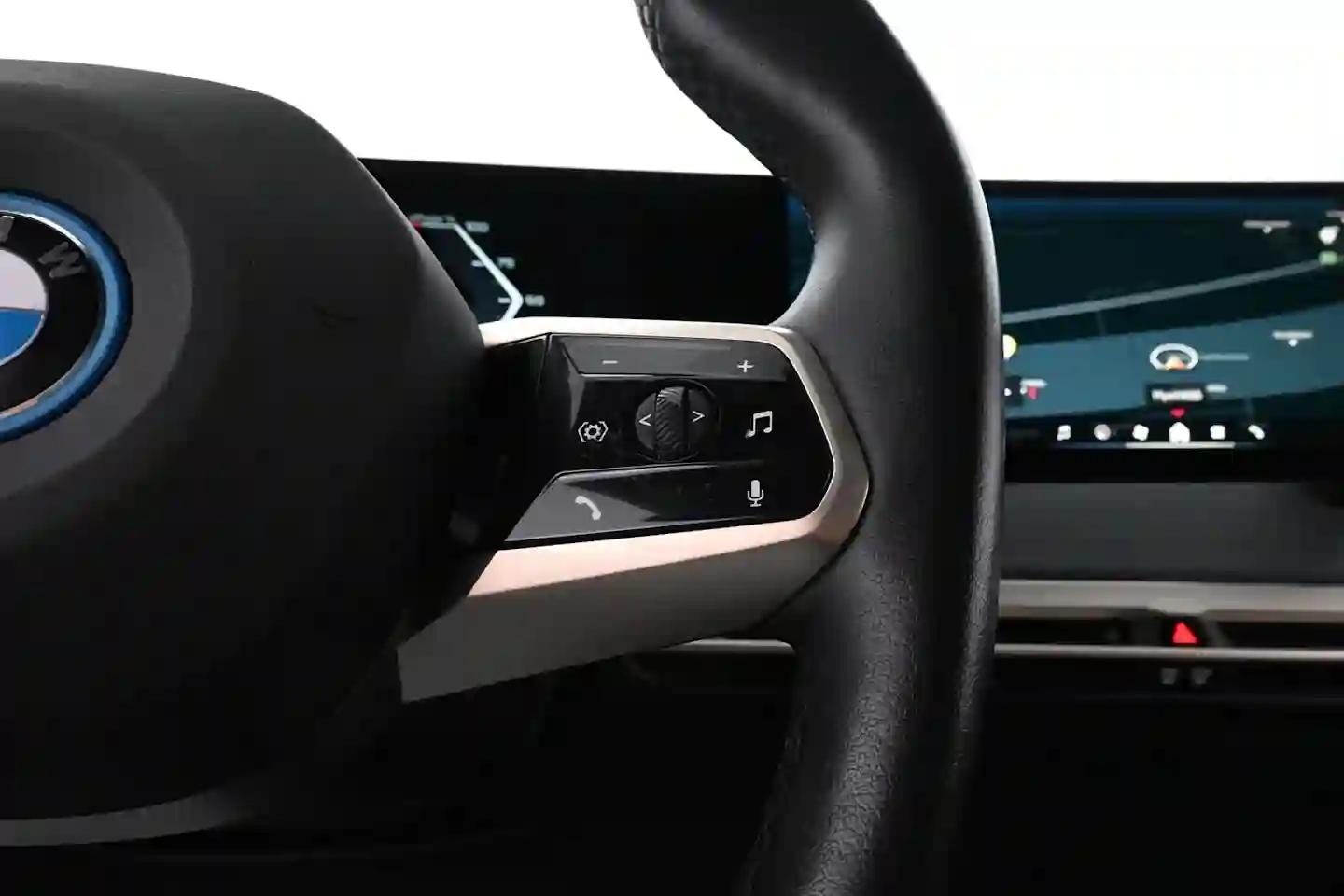 Car Image - 4K6Hz0TvUQsxtr35OYwuH7
