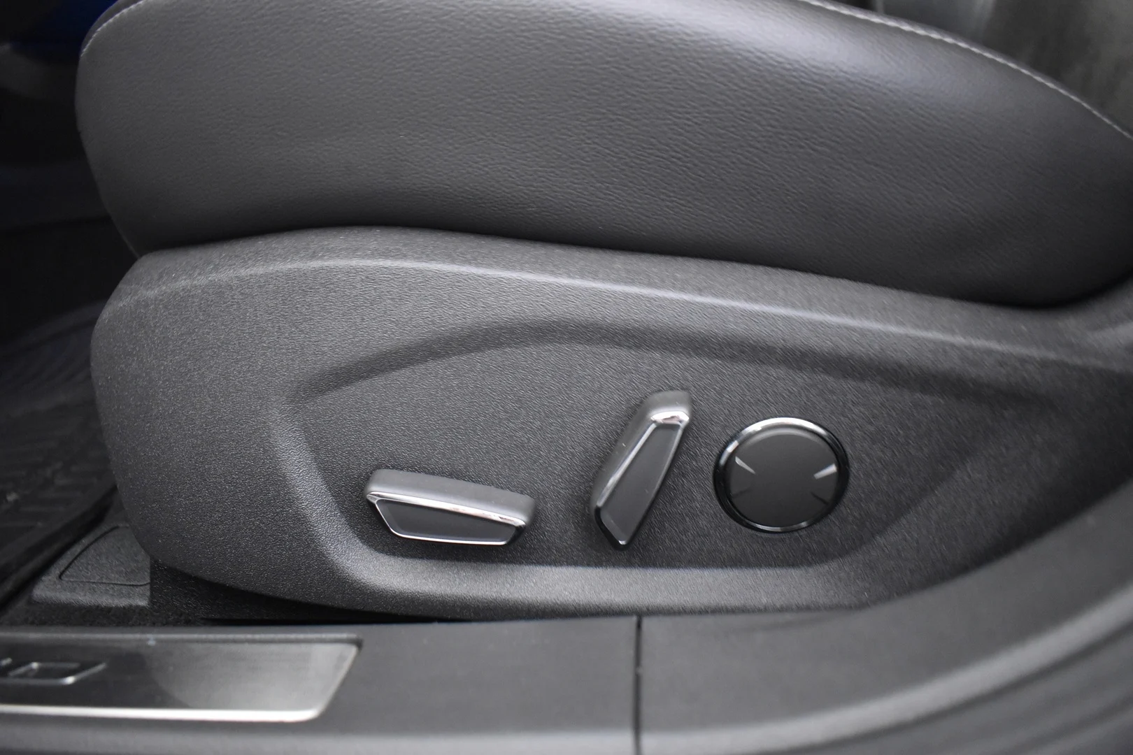 Car Image - 413hupt0Qw0fKPNnV0M1ao