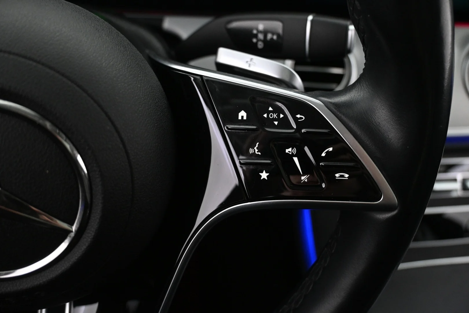 Car Image - 3ShBbBQpWLc8s6zYwTb1UV