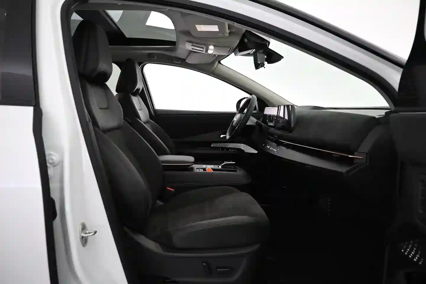 Car Image - 6wIdqQOZDTRb2jhdnYiAlt