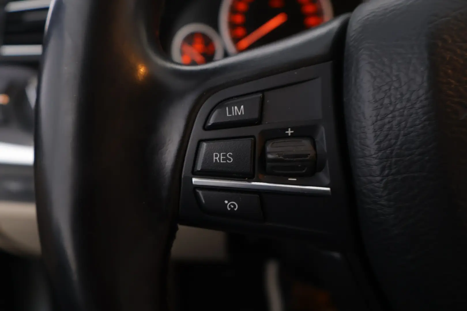 Car Image - 5DO3l30c8ctSOslON5KfWv
