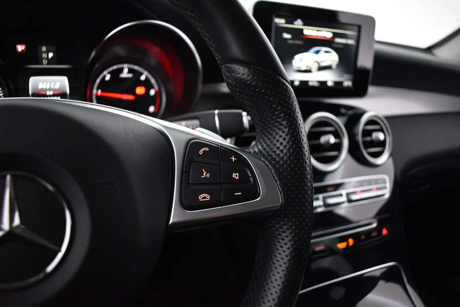 Car Image - 15VFgCm53a0Q9h3qtZnmO6