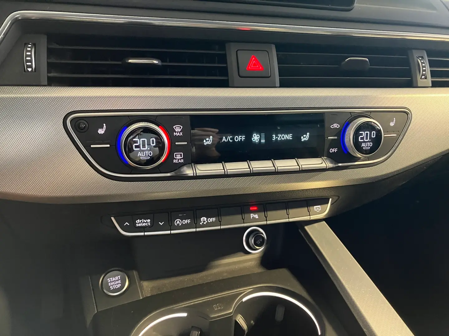 Car Image - 2IUZRYaRP18sDvnhBtBKEk