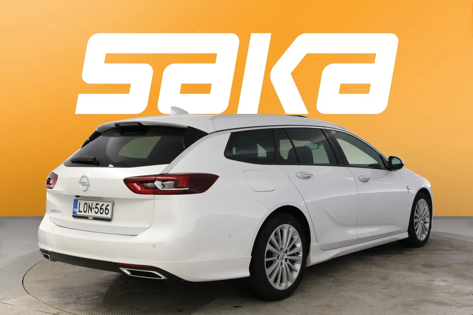 Car Image - 187iDpM8MbcMVm03uvrl65