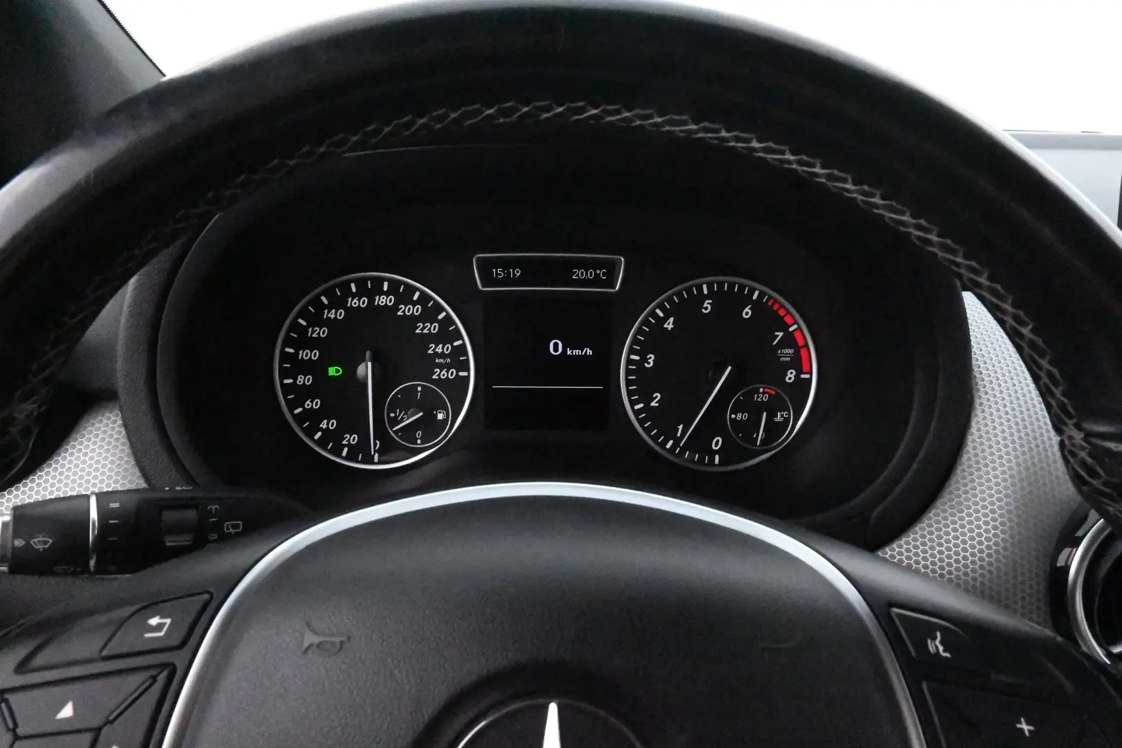 Car Image - 101yZpf2KpEGh7uISWLT2I