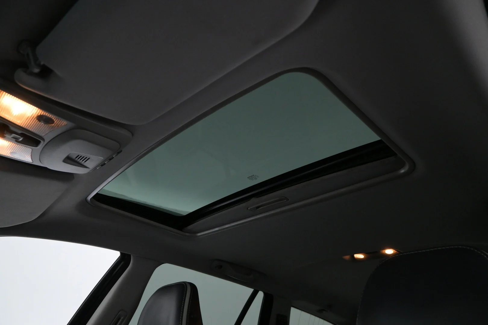 Car Image - 3cKmaQrdkvNbWYGWQN3mol