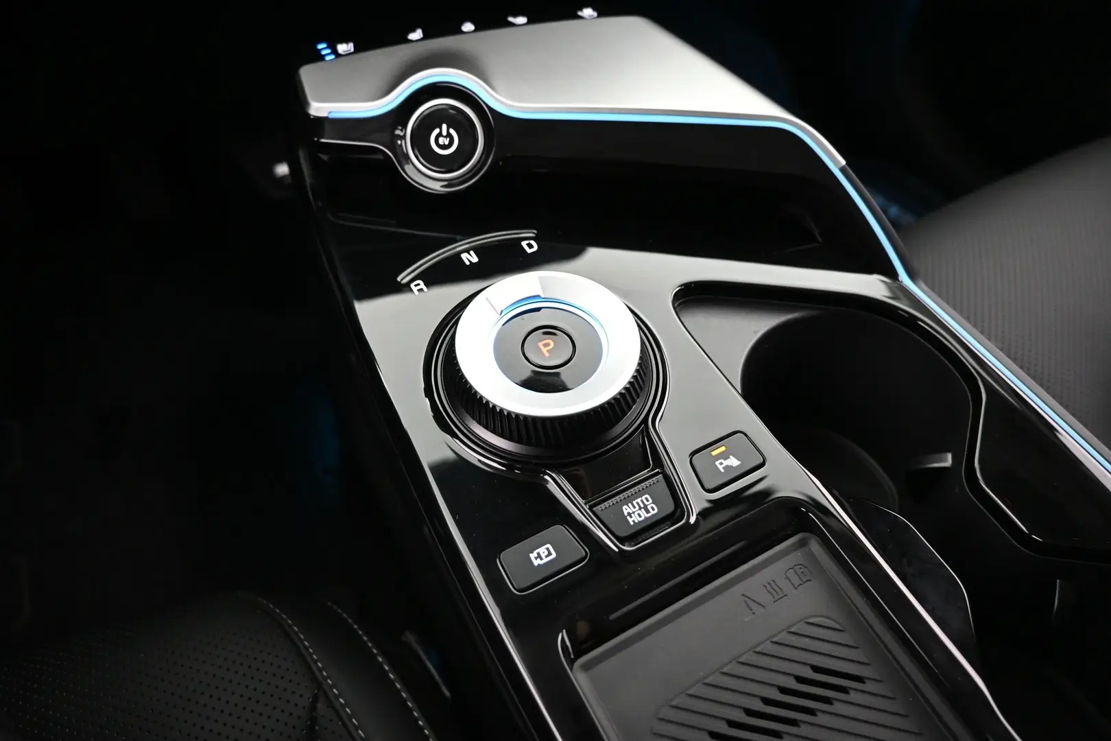 Car Image - 4m0LTFEIL3sjF5zyXNWbdy