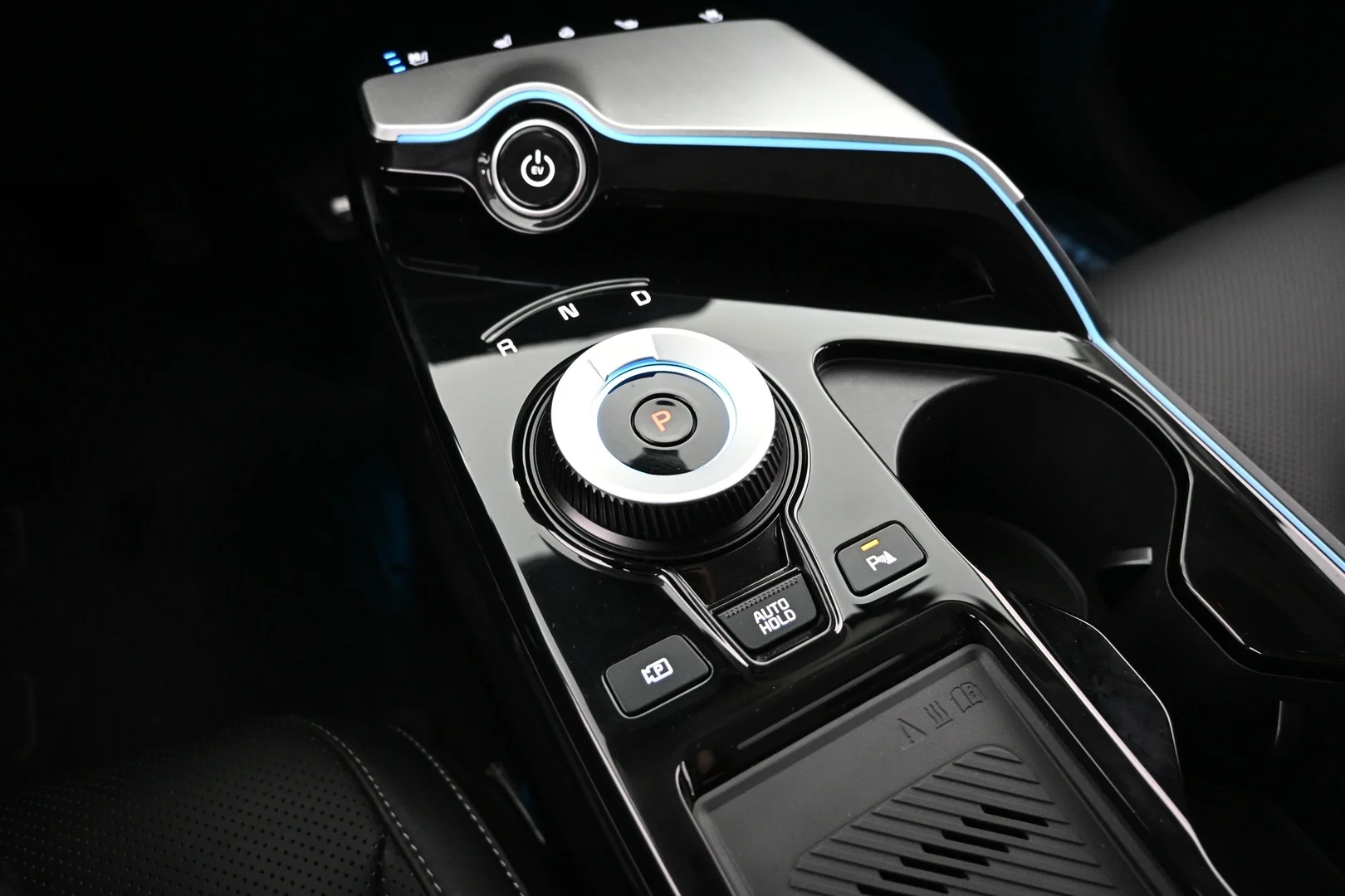 Car Image - 4m0LTFEIL3sjF5zyXNWbdy