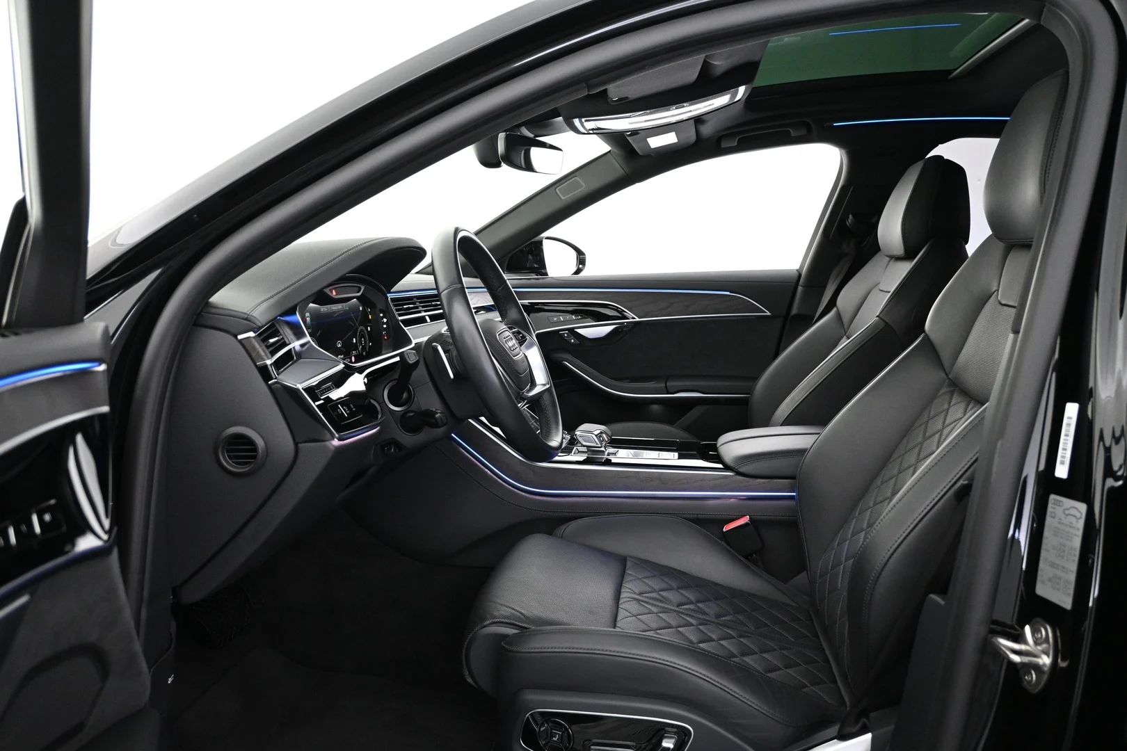 Car Image - 31UY3XJbAug99zOqRPtxsH