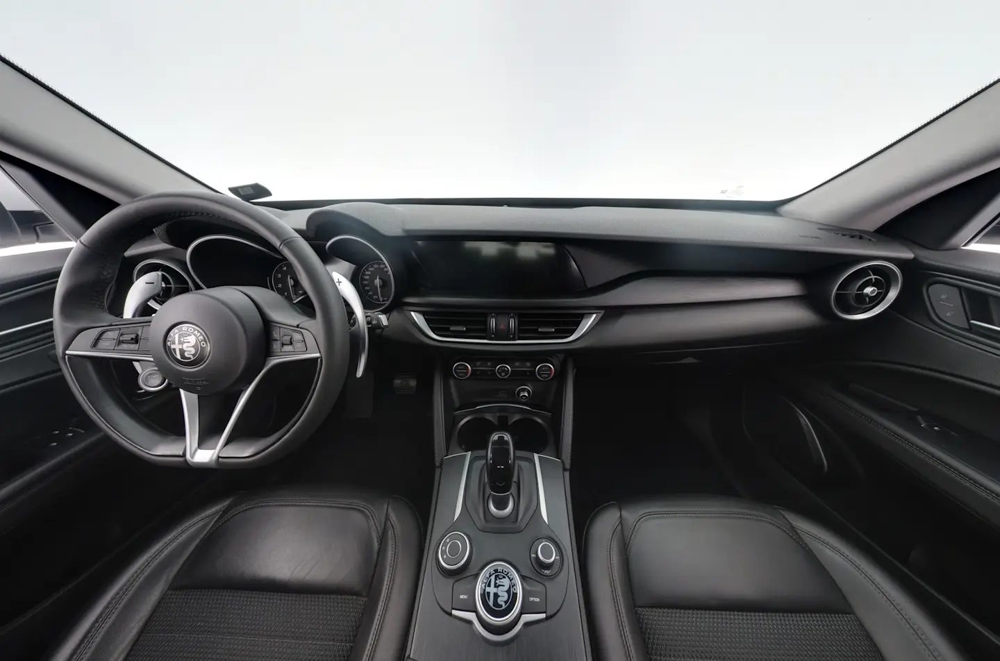 Car Image - 4Ge4Ri8XGkDMDgJoeSroFw