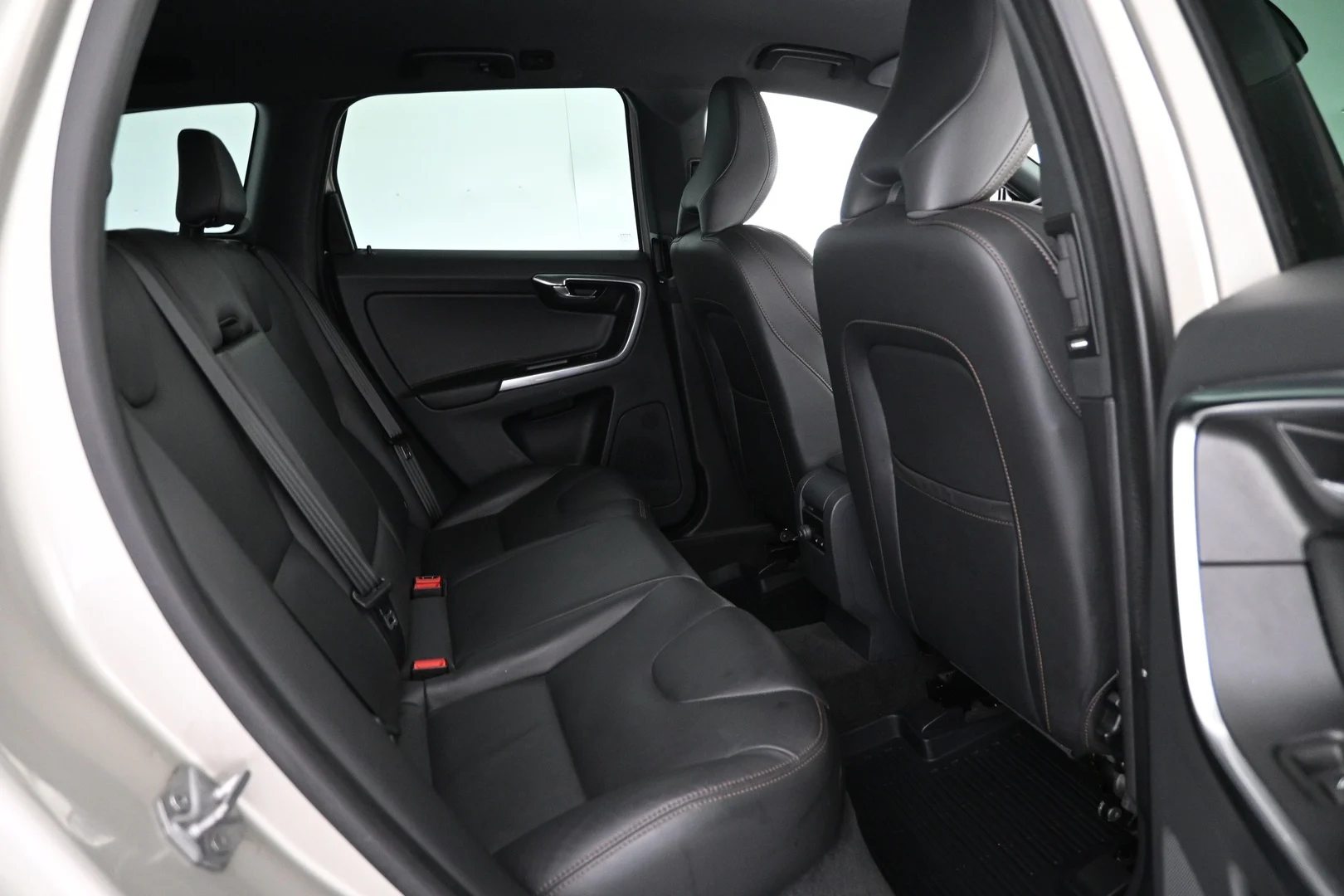 Car Image - 4Hmlozq5JPv443lJXPsCRx