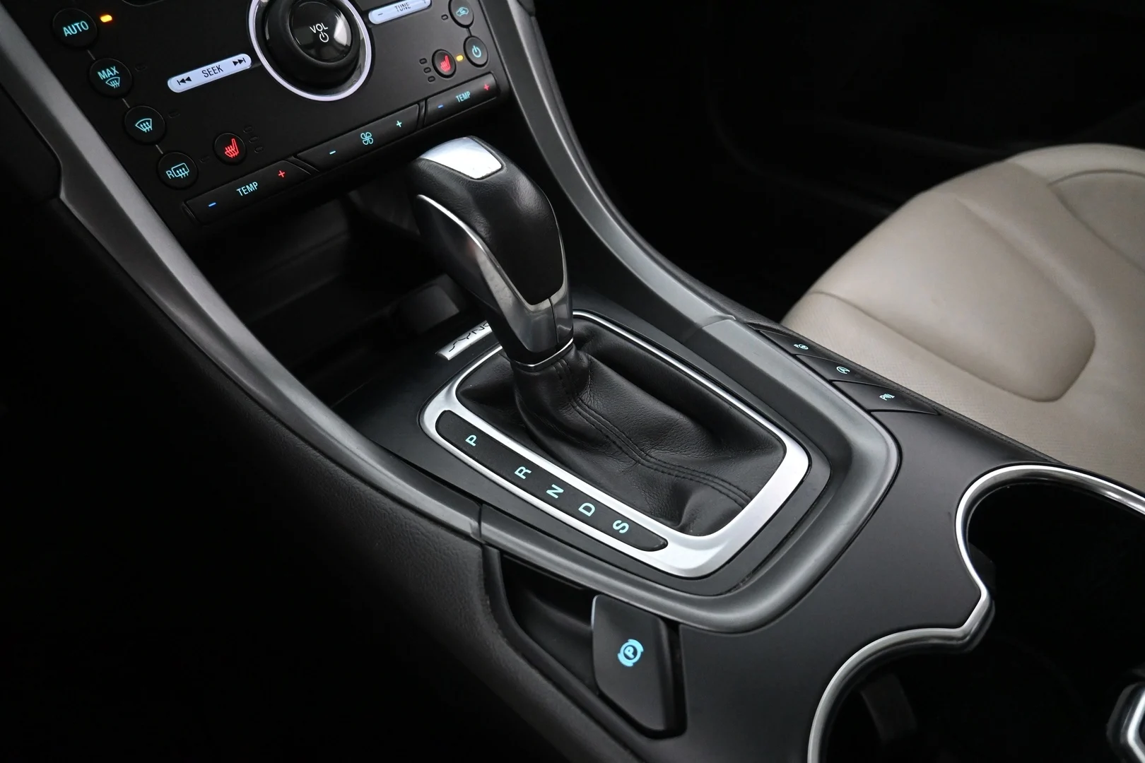 Car Image - bT3wZ27TtceL7gD34Y1rc