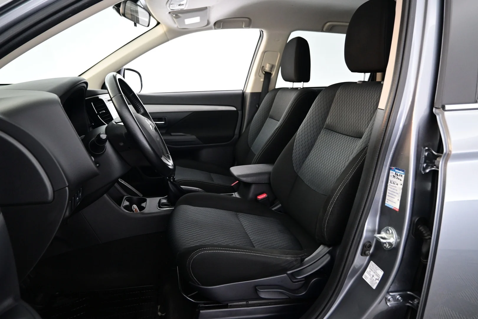 Car Image - 41tLdDG69seoOsm4fNjPV1