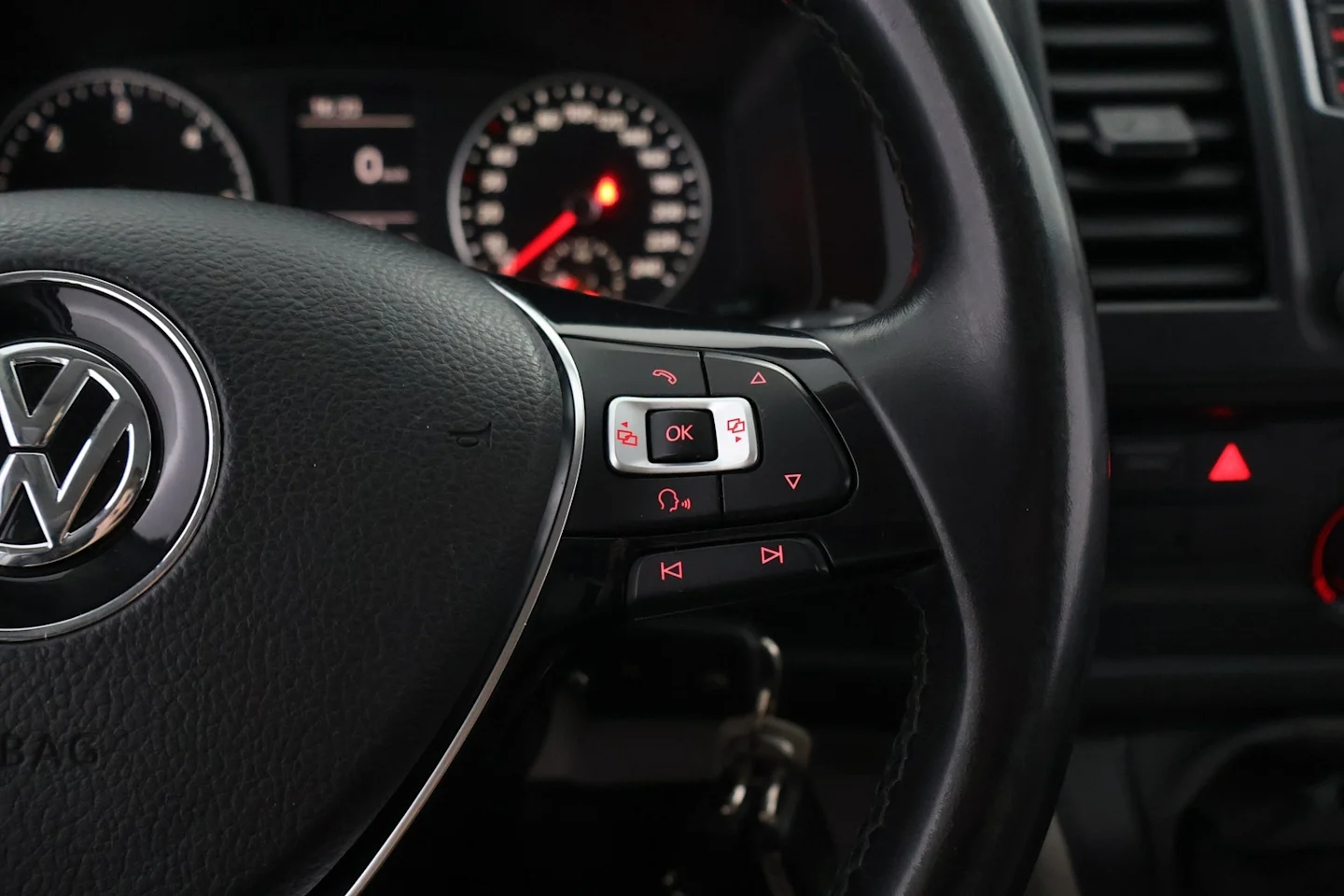 Car Image - 3qSQ4IHJqM5jWlNJxzTOIz