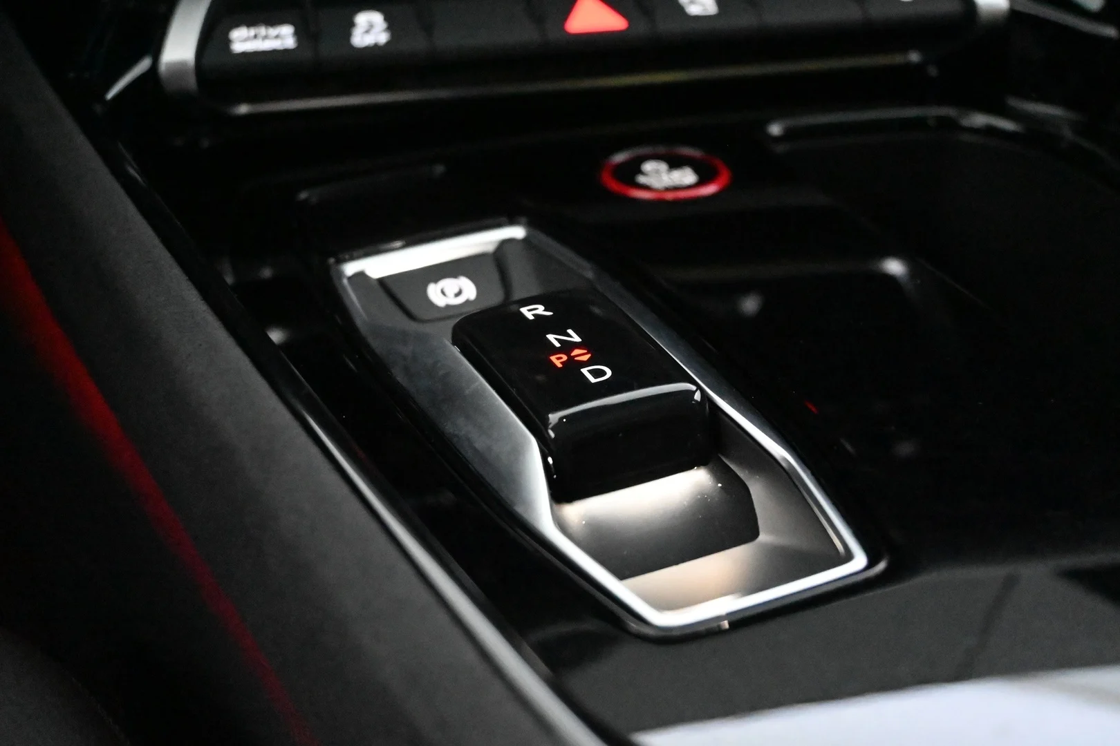 Car Image - 7btMBjPlvkDXS2skWg8tVs