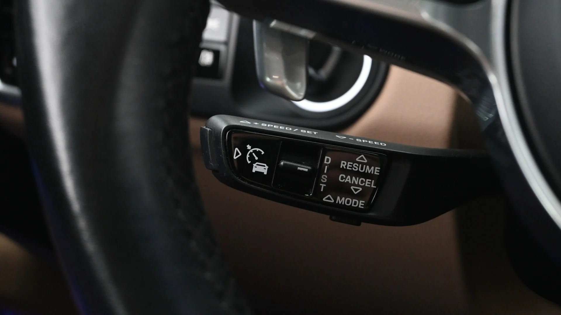 Car Image - 4Y5ySbD2pY4ibAV9fhSG9I
