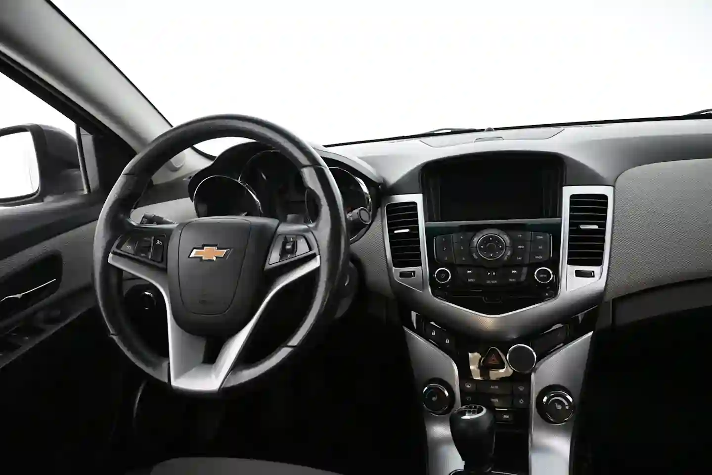 Car Image - 3k28J2OsPhugaIrLWHSPil