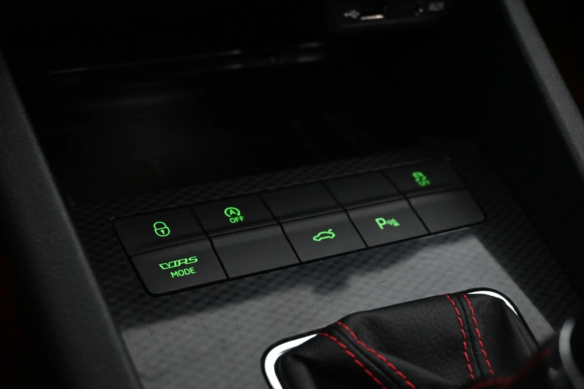 Car Image - 5iLkLB9NDhx3o2EfdumDFg