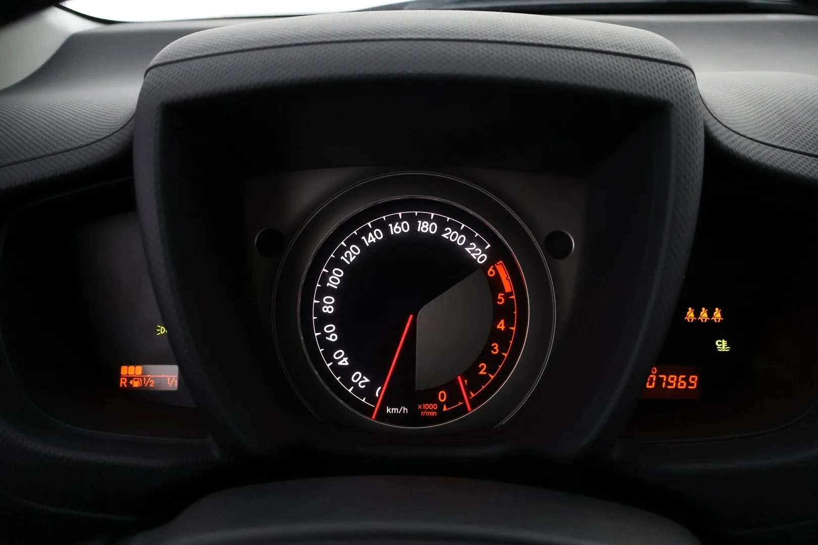 Car Image - 1PI52bHJ8EJa7rgqWoxKbf
