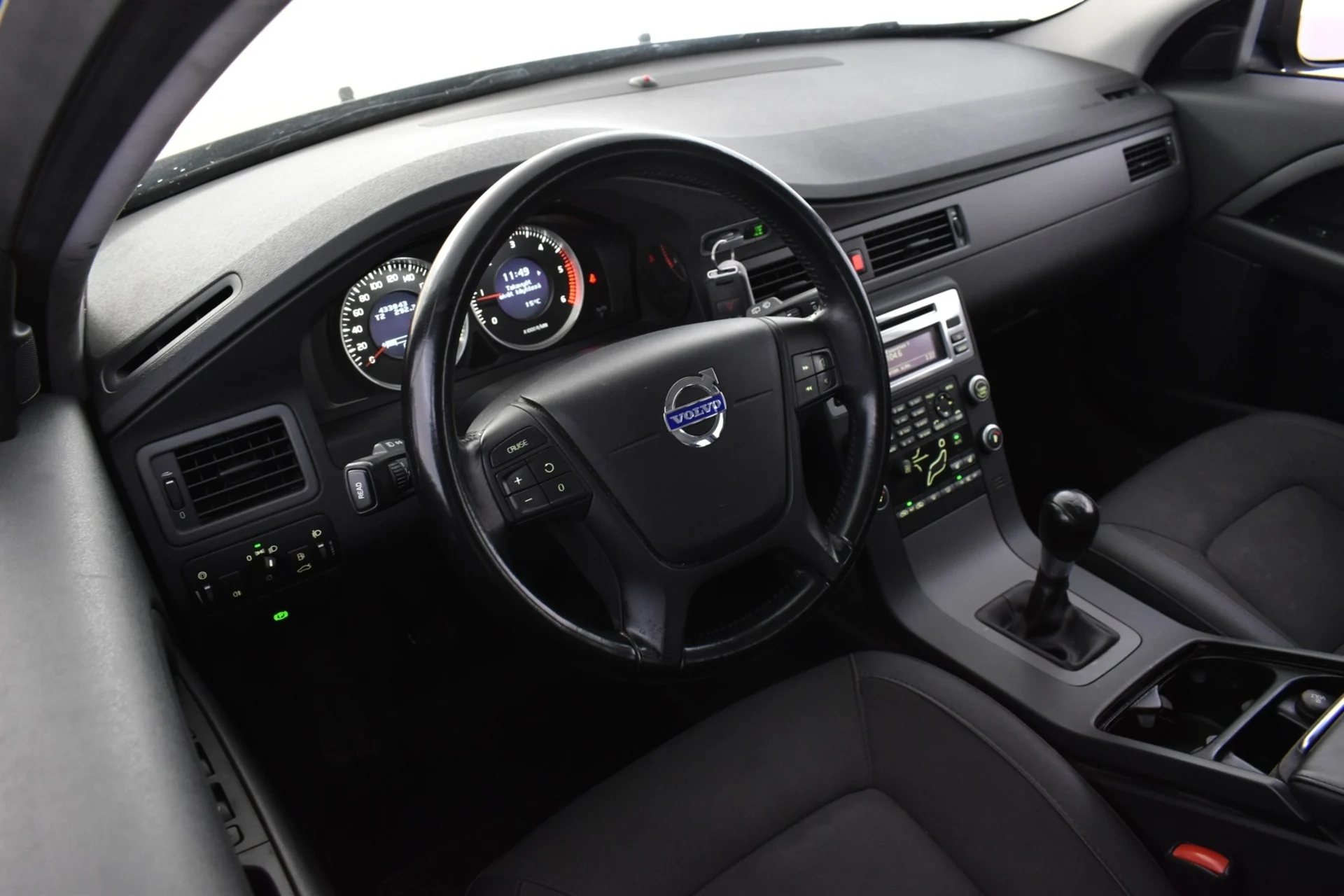 Car Image - 6udBoEwNJnzzocKEvbzfXN