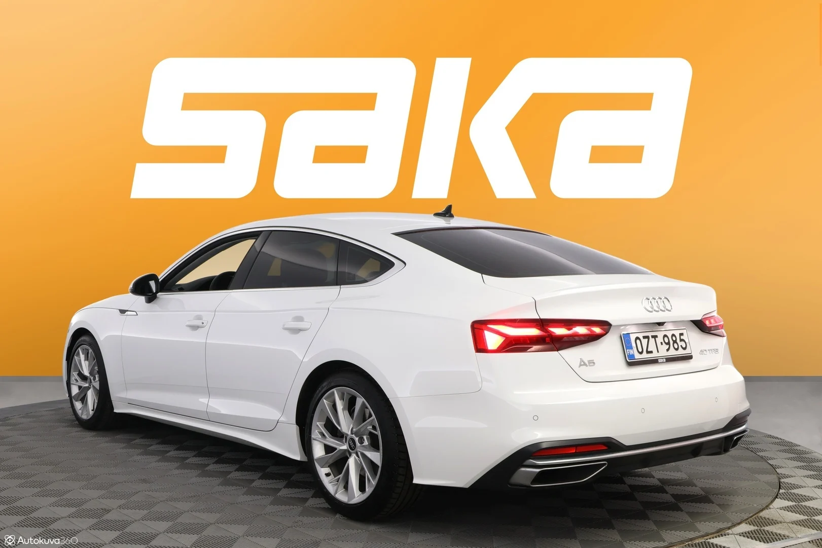 Car Image - CyON9JVkT6UArbJUaSfIK