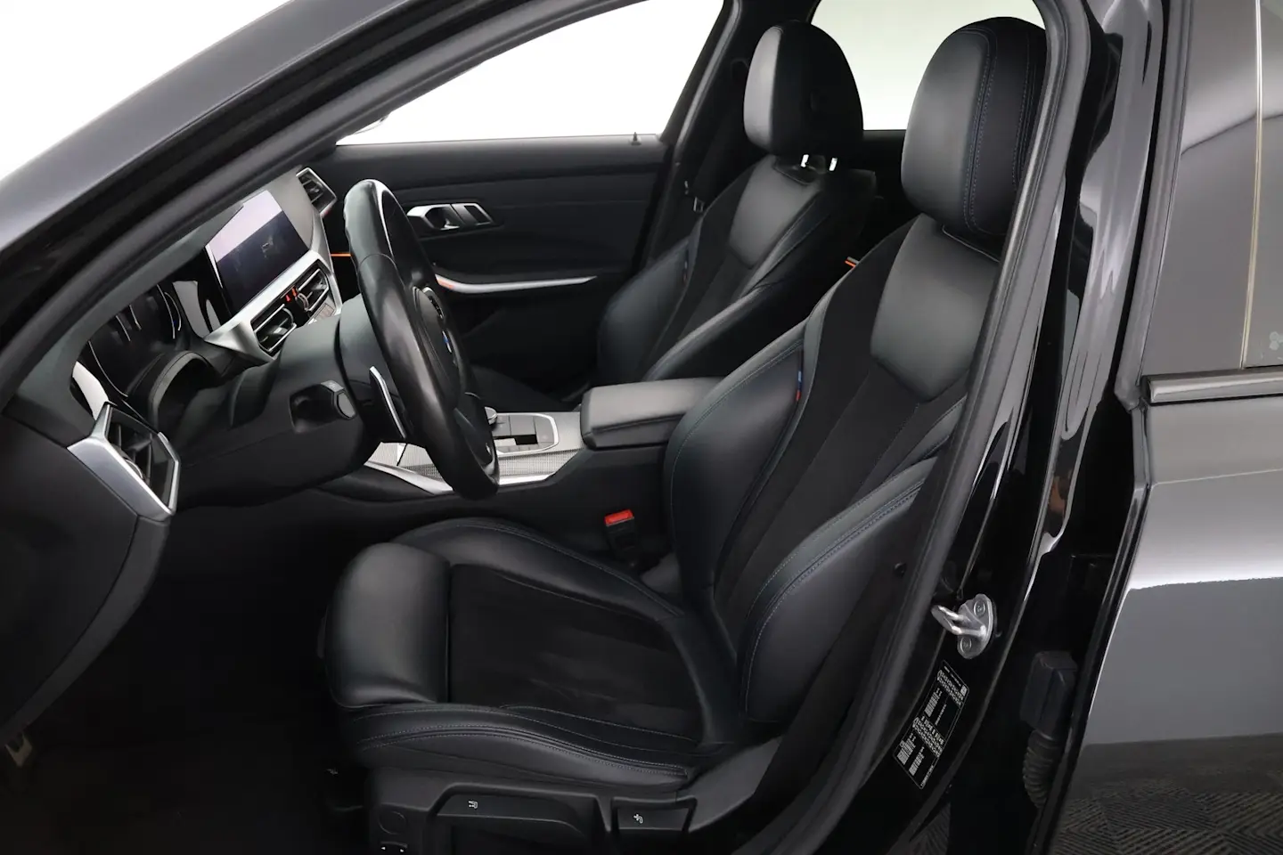 Car Image - 6XAsuCK9Y4ovBjT3lox6yA