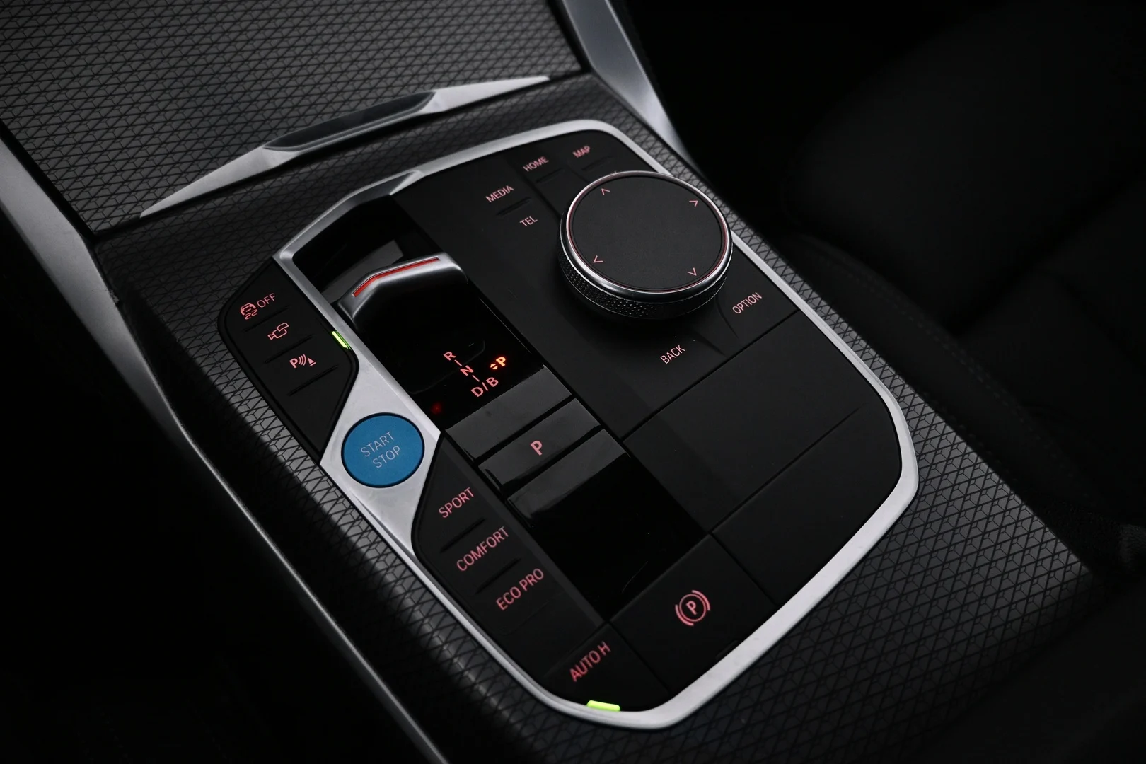 Car Image - 3ZIZhBnvFbyZVKgwyTiIYo