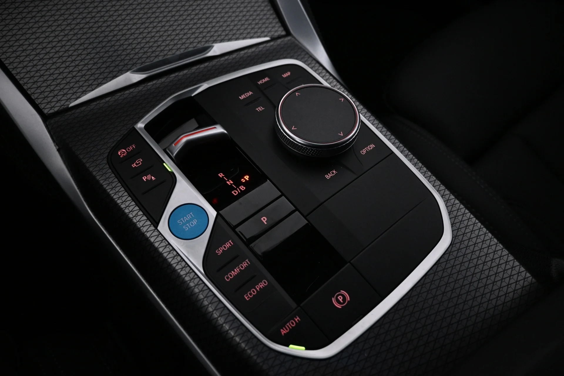 Car Image - 3ZIZhBnvFbyZVKgwyTiIYo