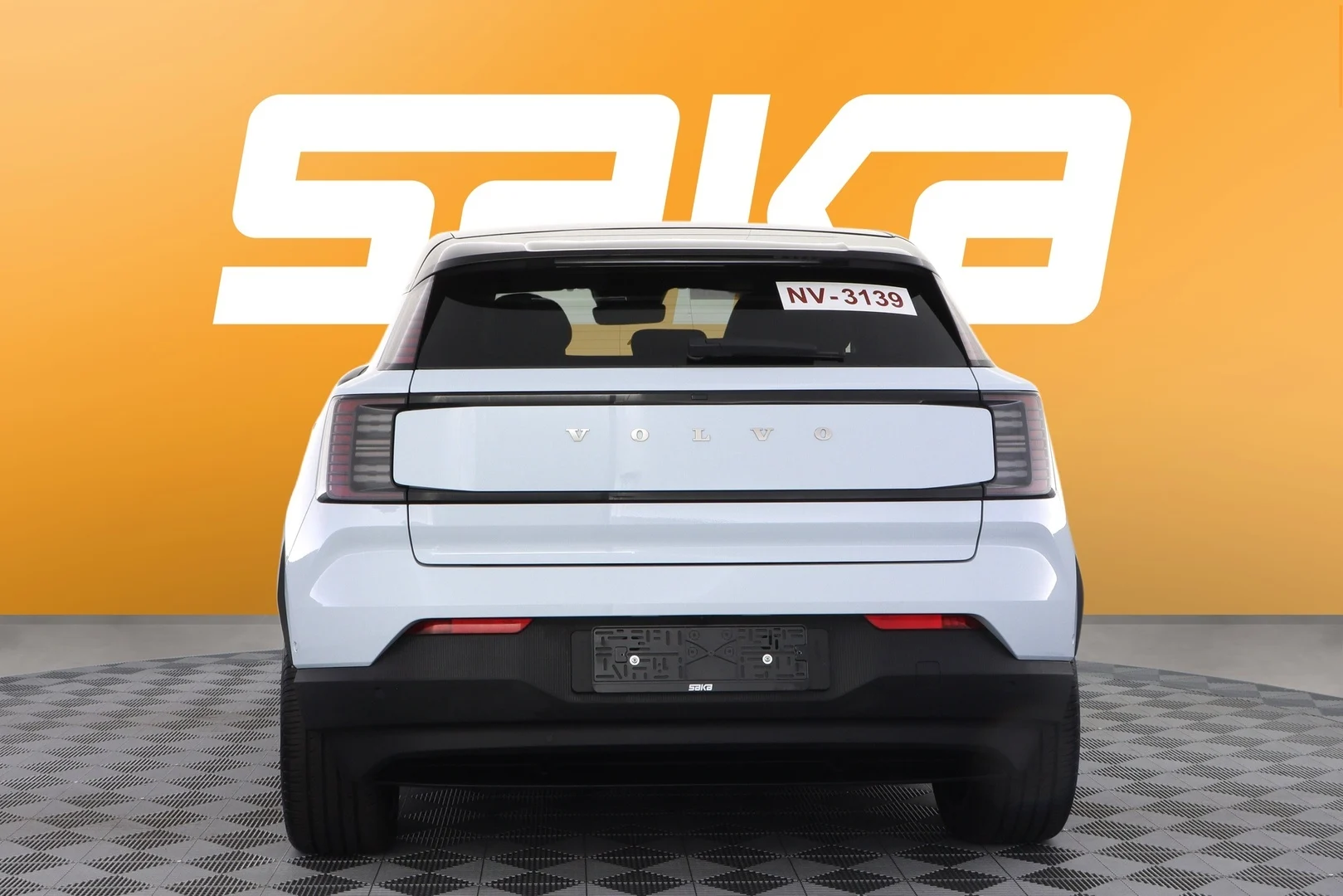 Car Image - 9LNgzKMCmvwVSeQDCtLk7