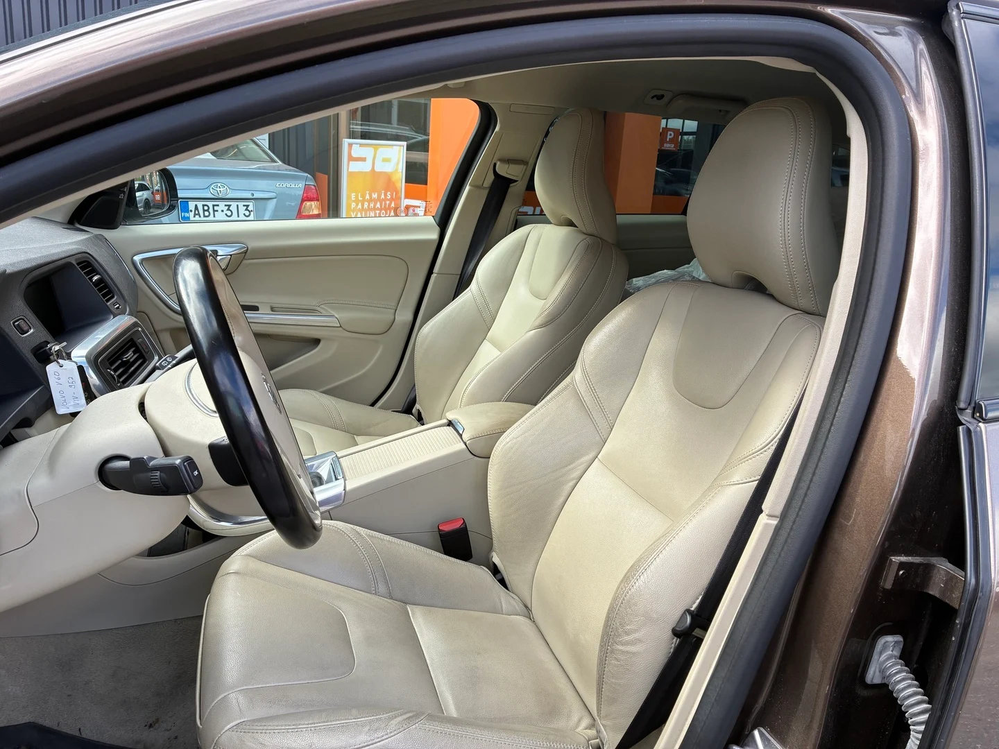 Car Image - 1x2SFsZrFPBYTjCgzwXlZ7