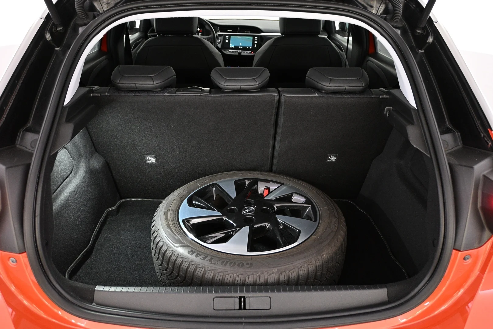 Car Image - 1BLVaVgDooHAYM6HSJxQ3S