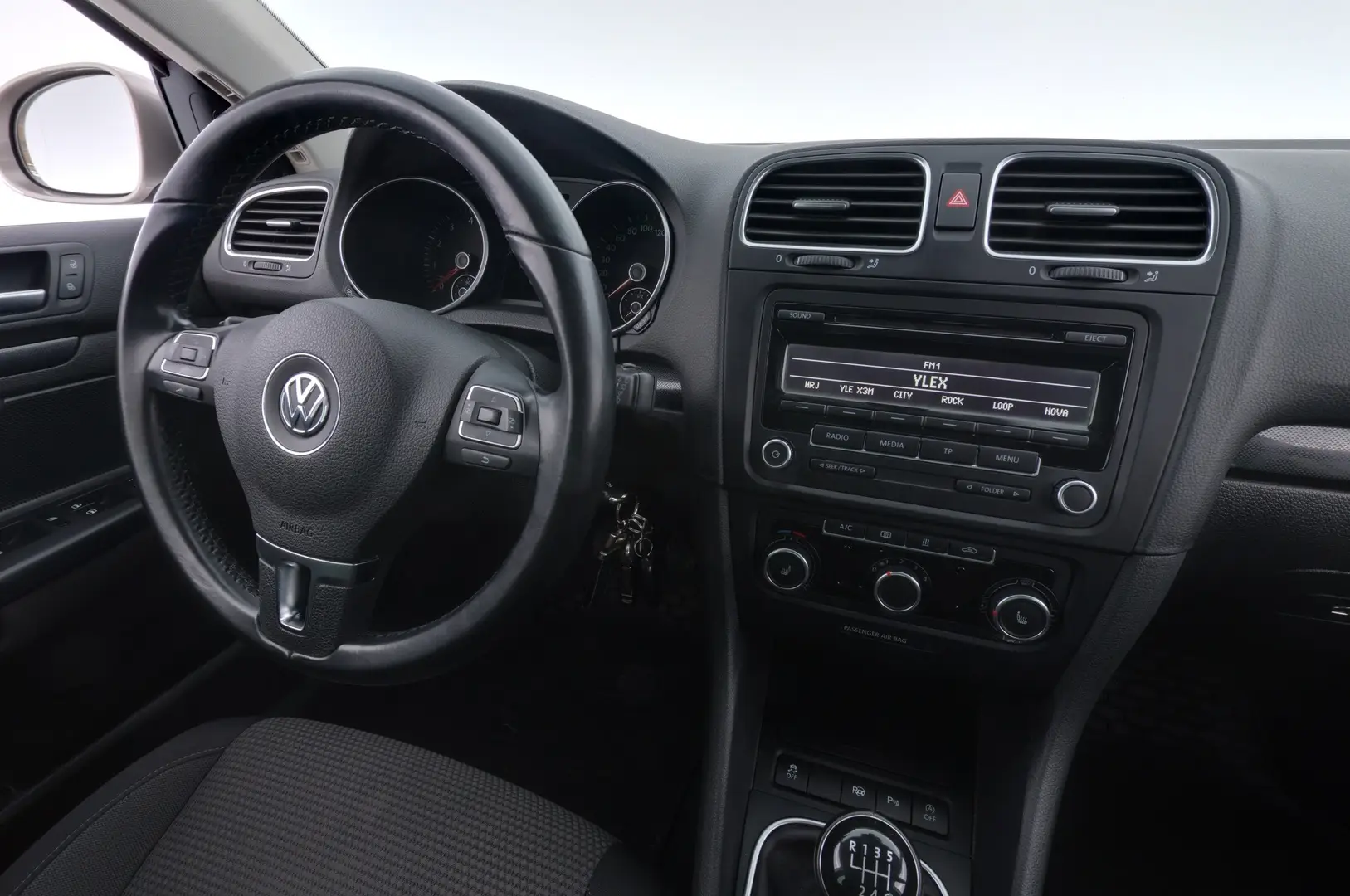 Car Image - 6smazAsYCnRfkk1DqAOOOQ