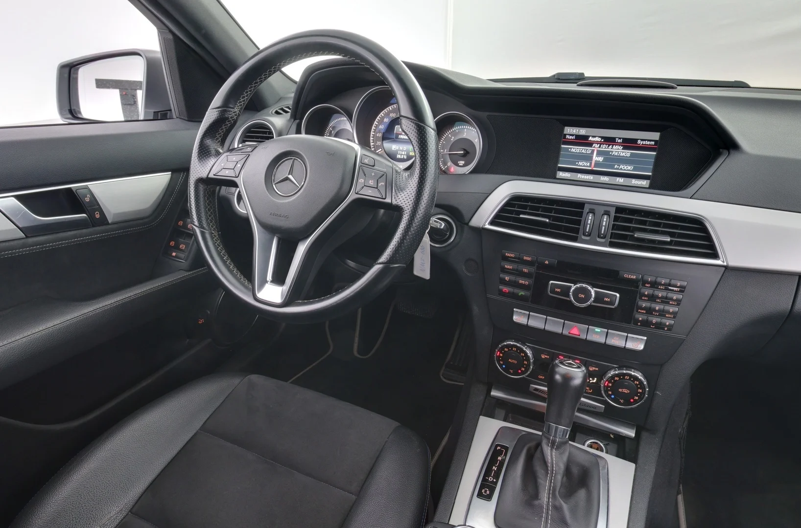 Car Image - 4frnjYyQYE9E6rubRamzBO