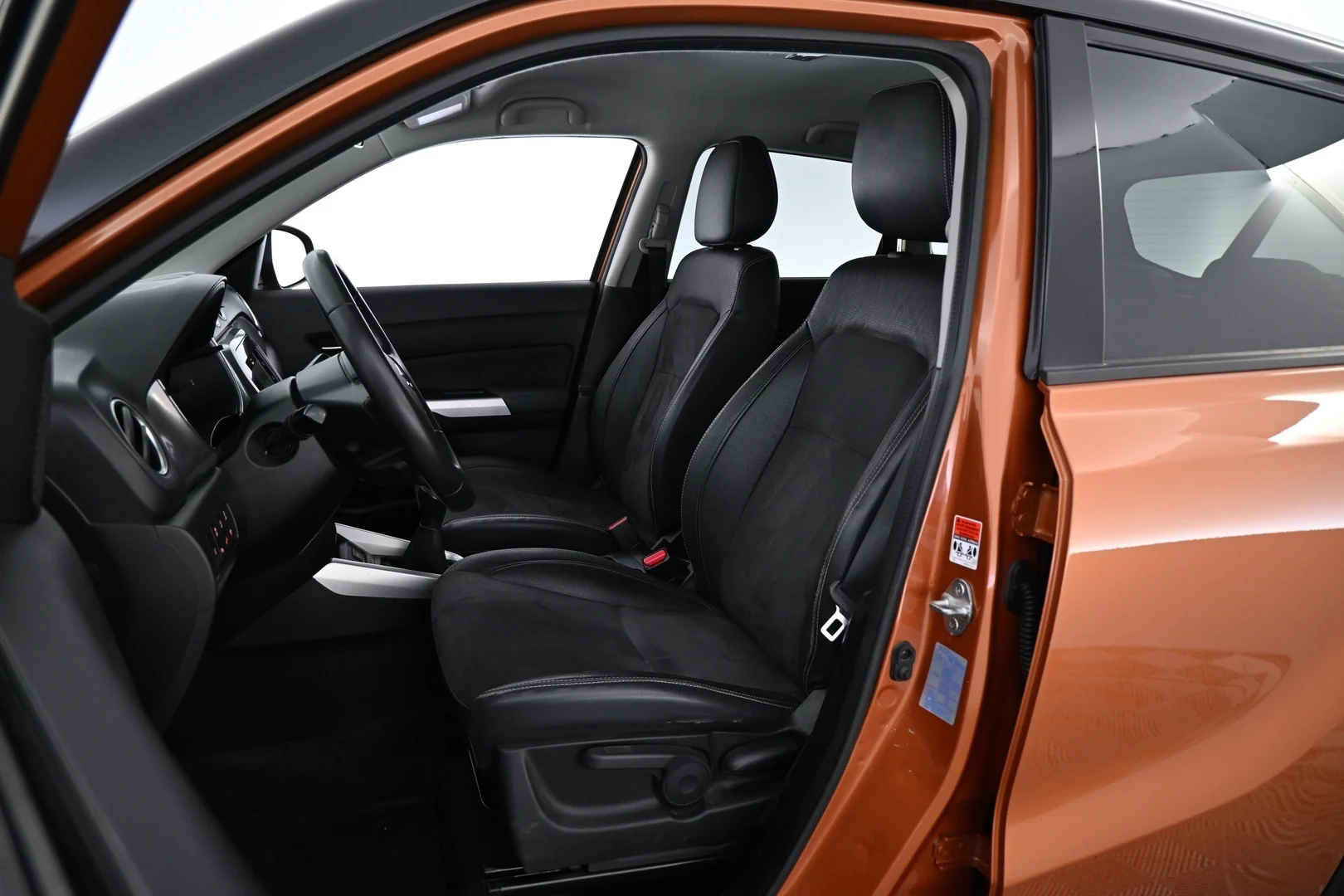 Car Image - 1Y1Uo86thGo5VNhpZWtDa8