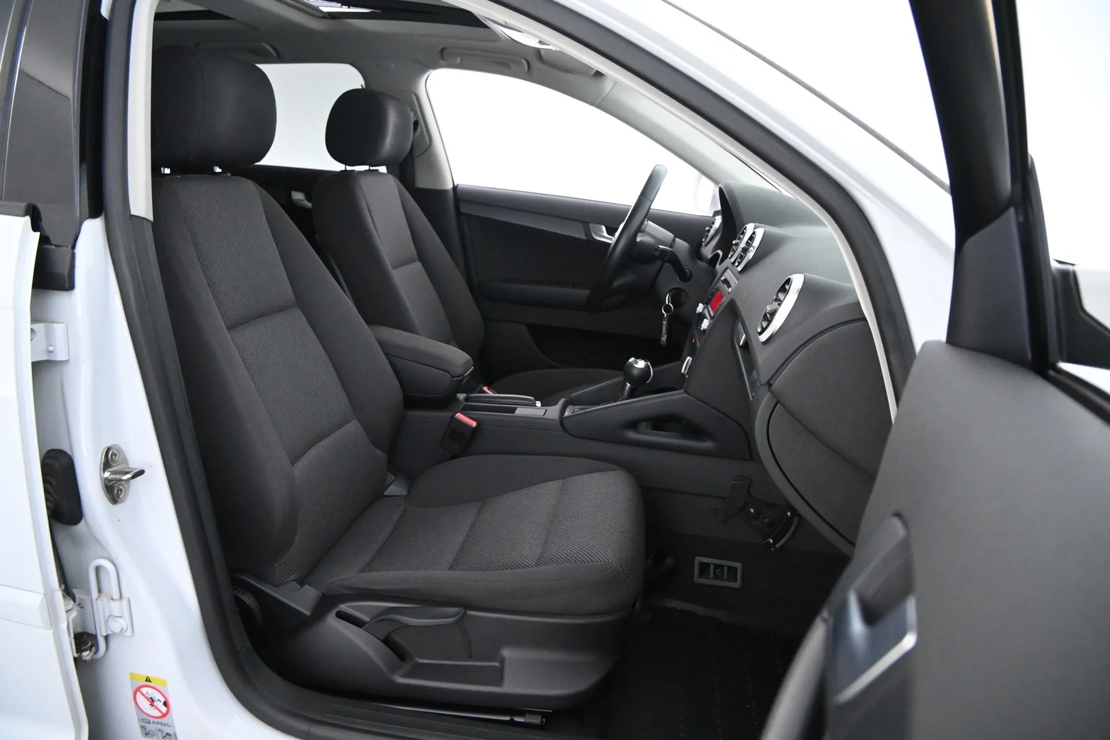 Car Image - 5ZIzuLQPi3T5QCDavSMhWh