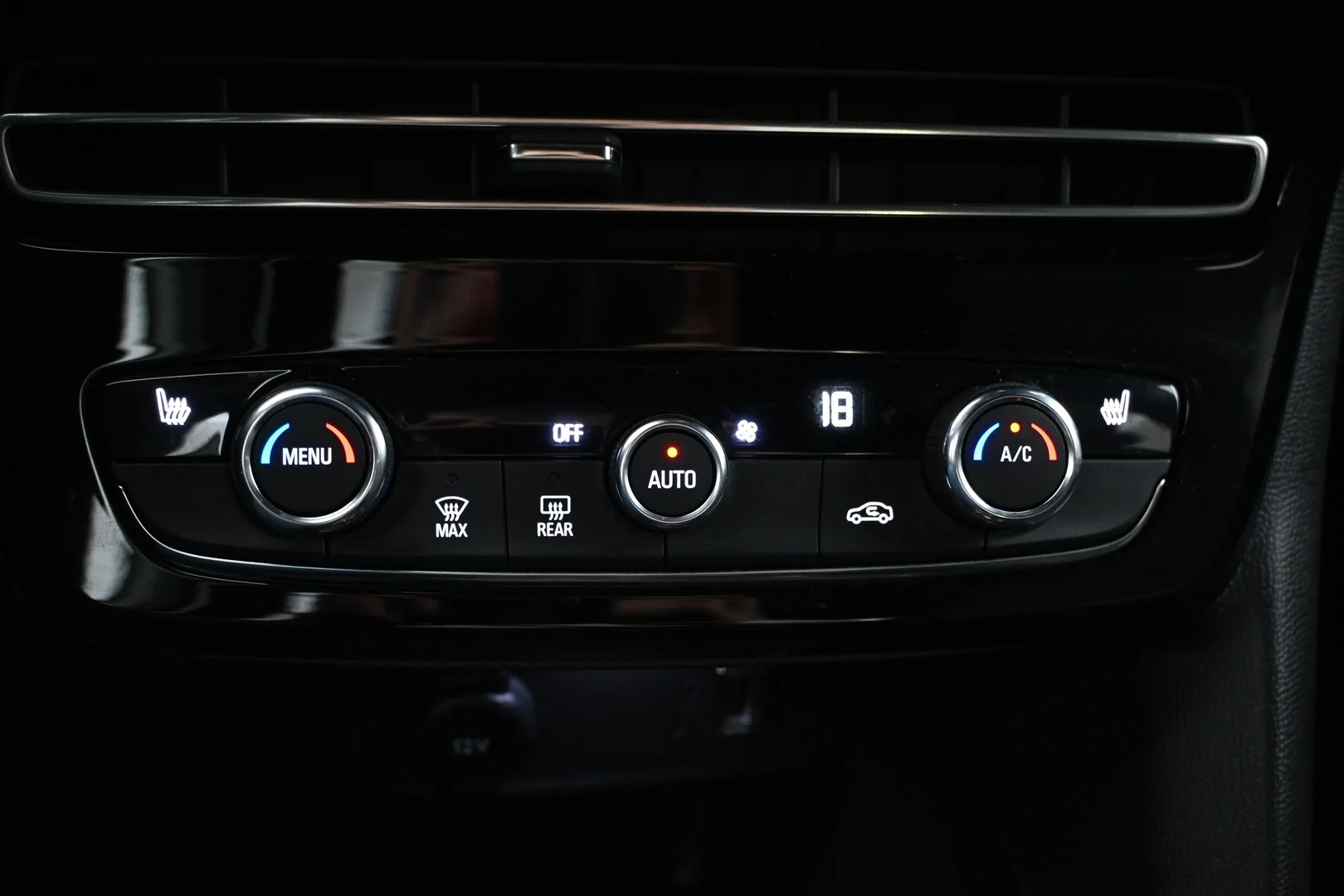 Car Image - KkFlQtqvVCppK6RAXkY9P