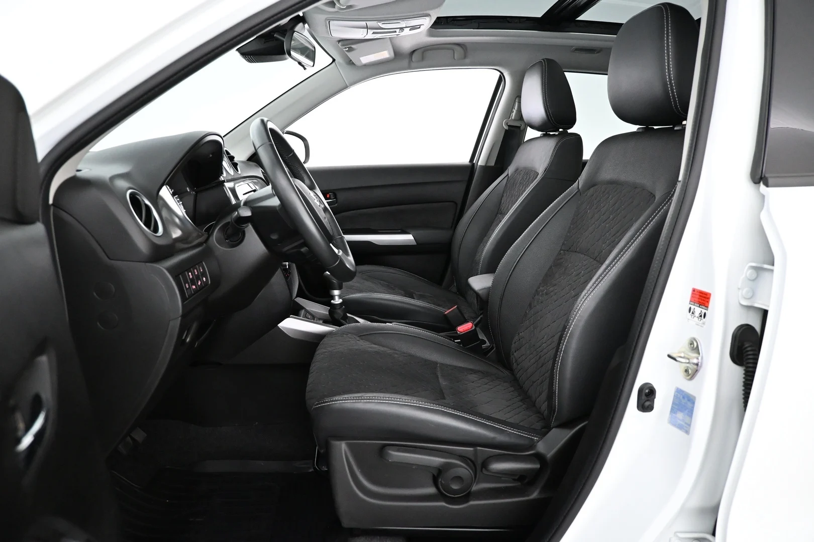 Car Image - 36Tnu4t9waHkZziGFEPBYq