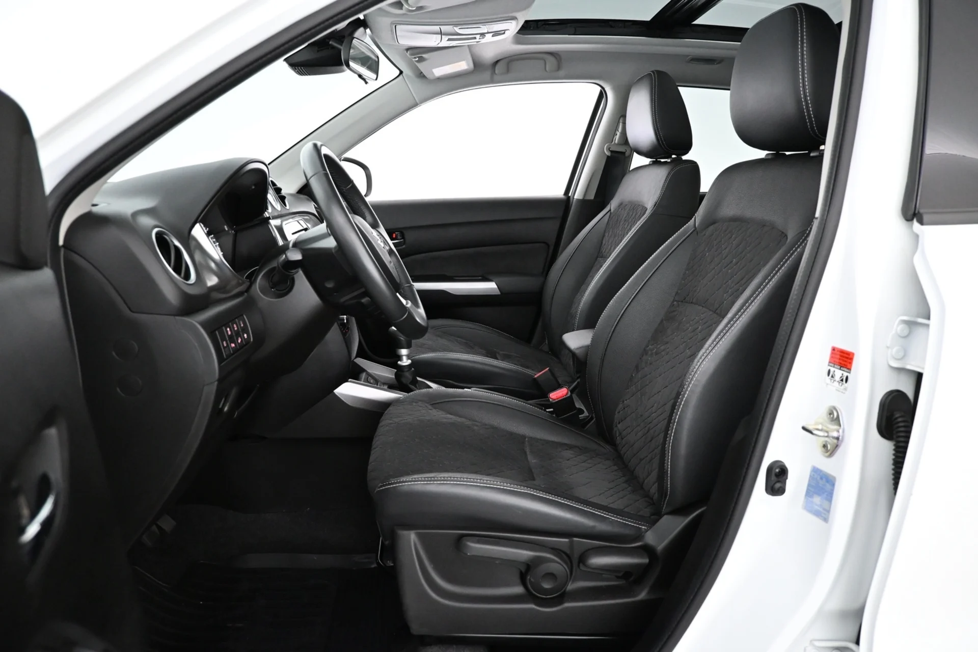 Car Image - 36Tnu4t9waHkZziGFEPBYq