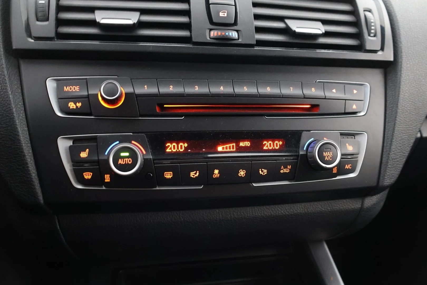 Car Image - 1RbrVDoHfyNc0fcnIEo95v