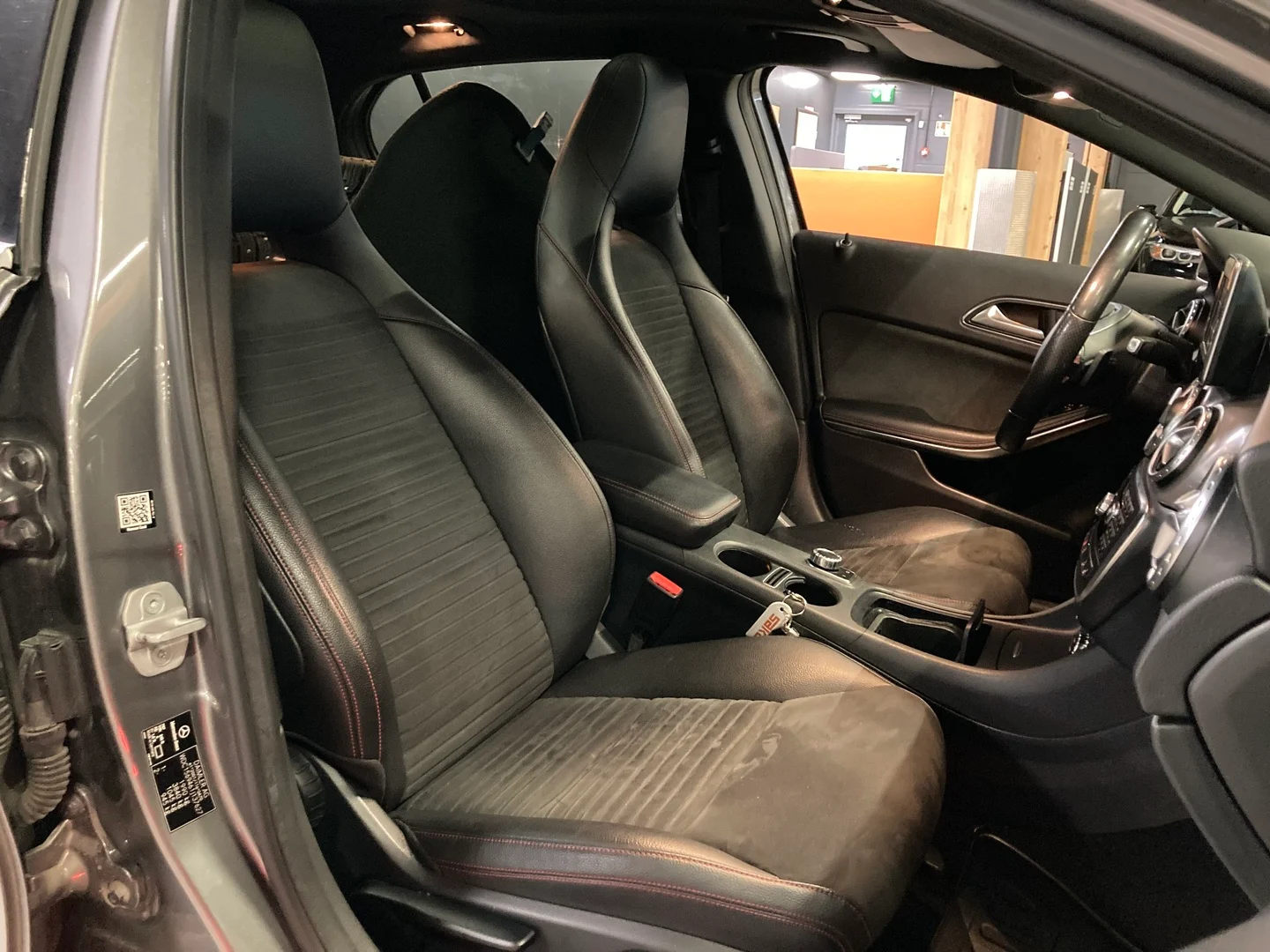 Car Image - 3Fnwqa1rl4yVe0KeegnhTt