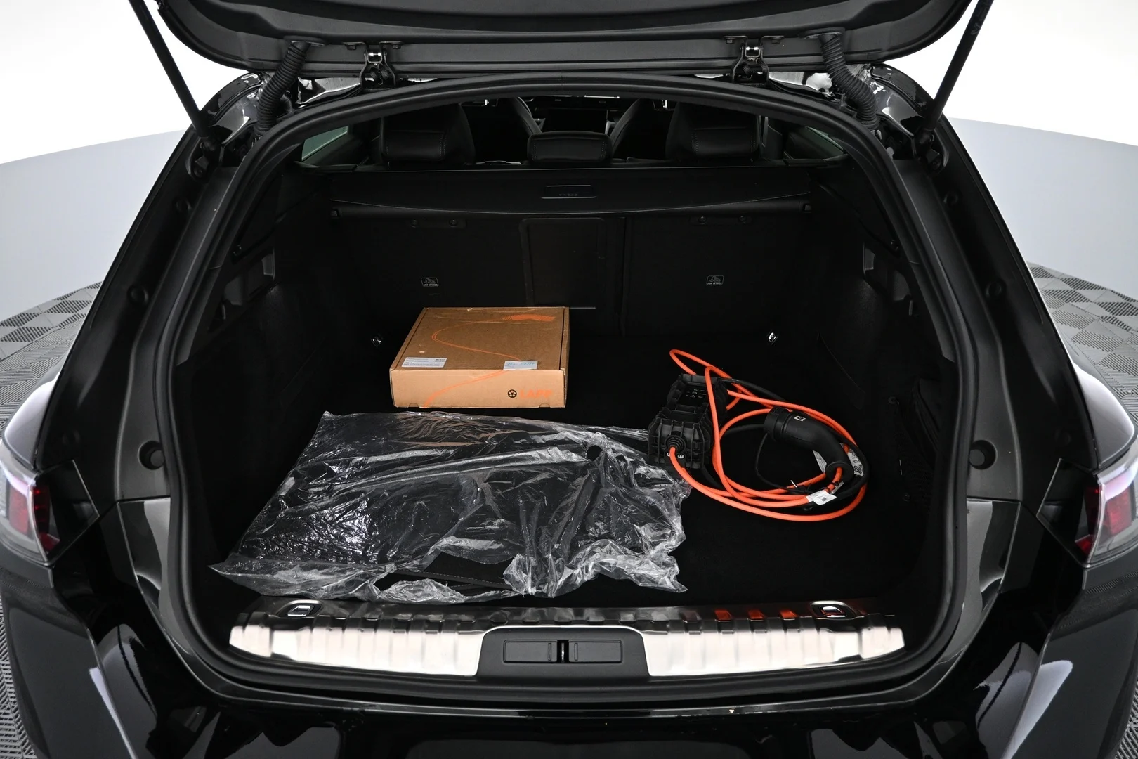 Car Image - WnqSy3fJbTMTA8tHqYqWS