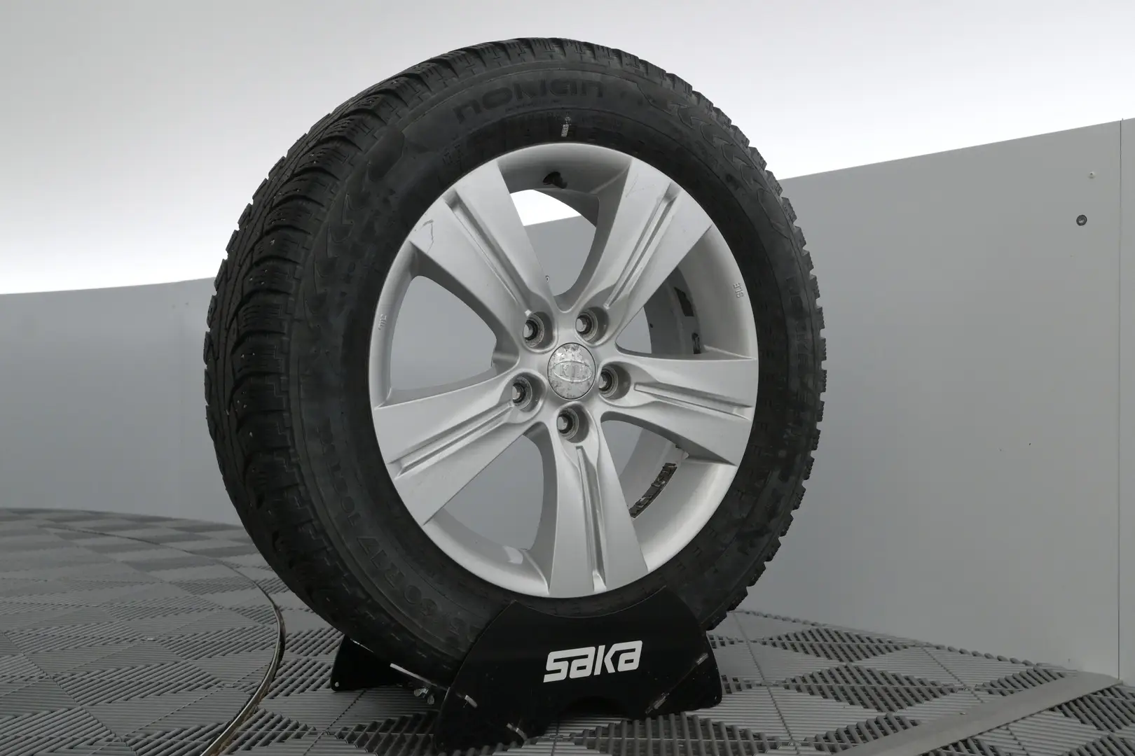Car Image - 6kdzzMxn3uIjdyONSZlbzY