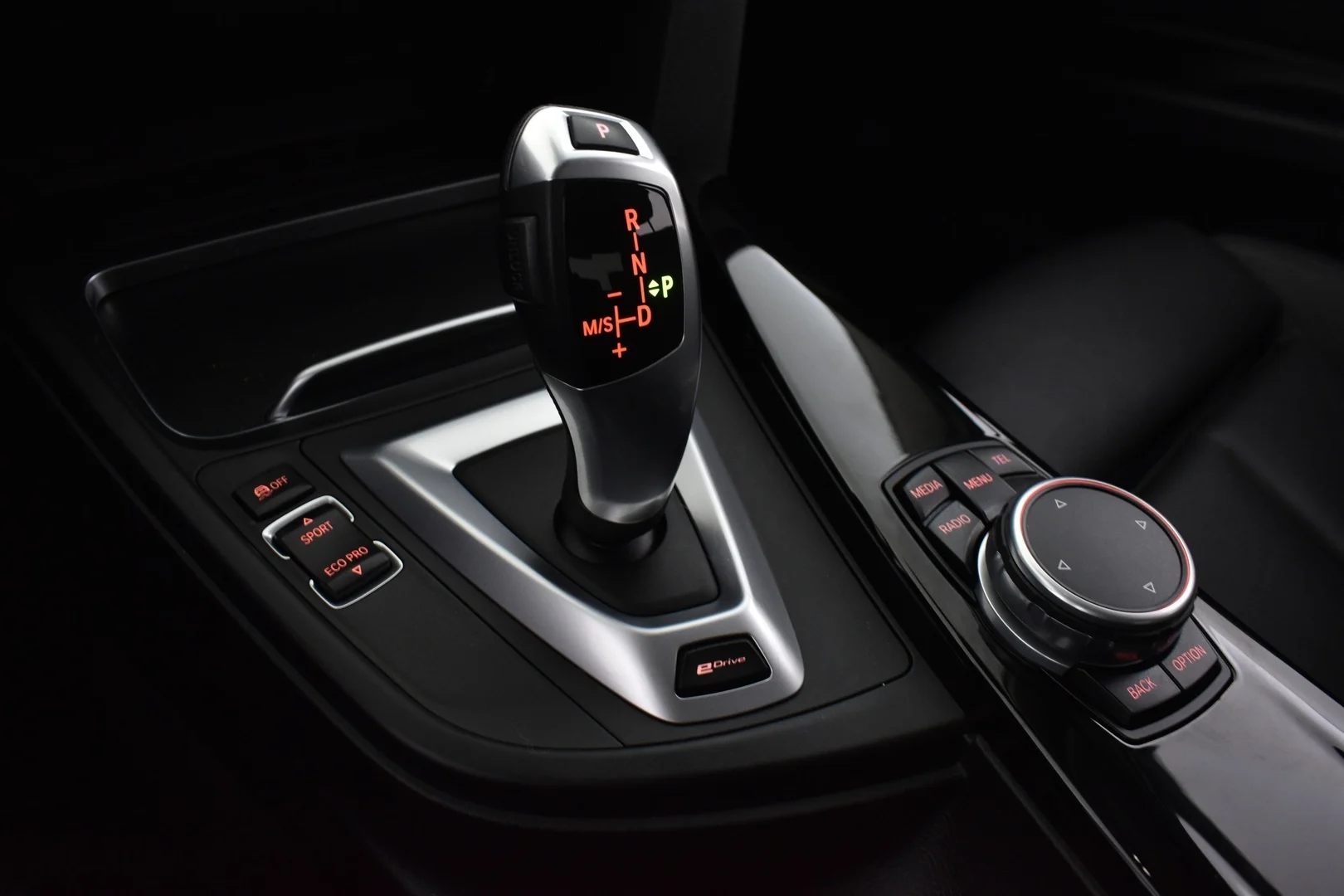 Car Image - 4MxWFOxR8IbEl7TQewNsZB