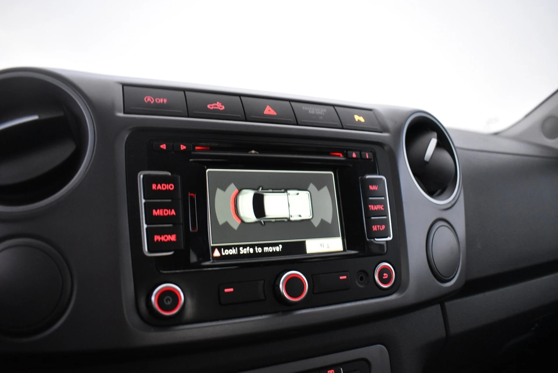 Car Image - 6QToImccpiL7ewhNyuqFxJ